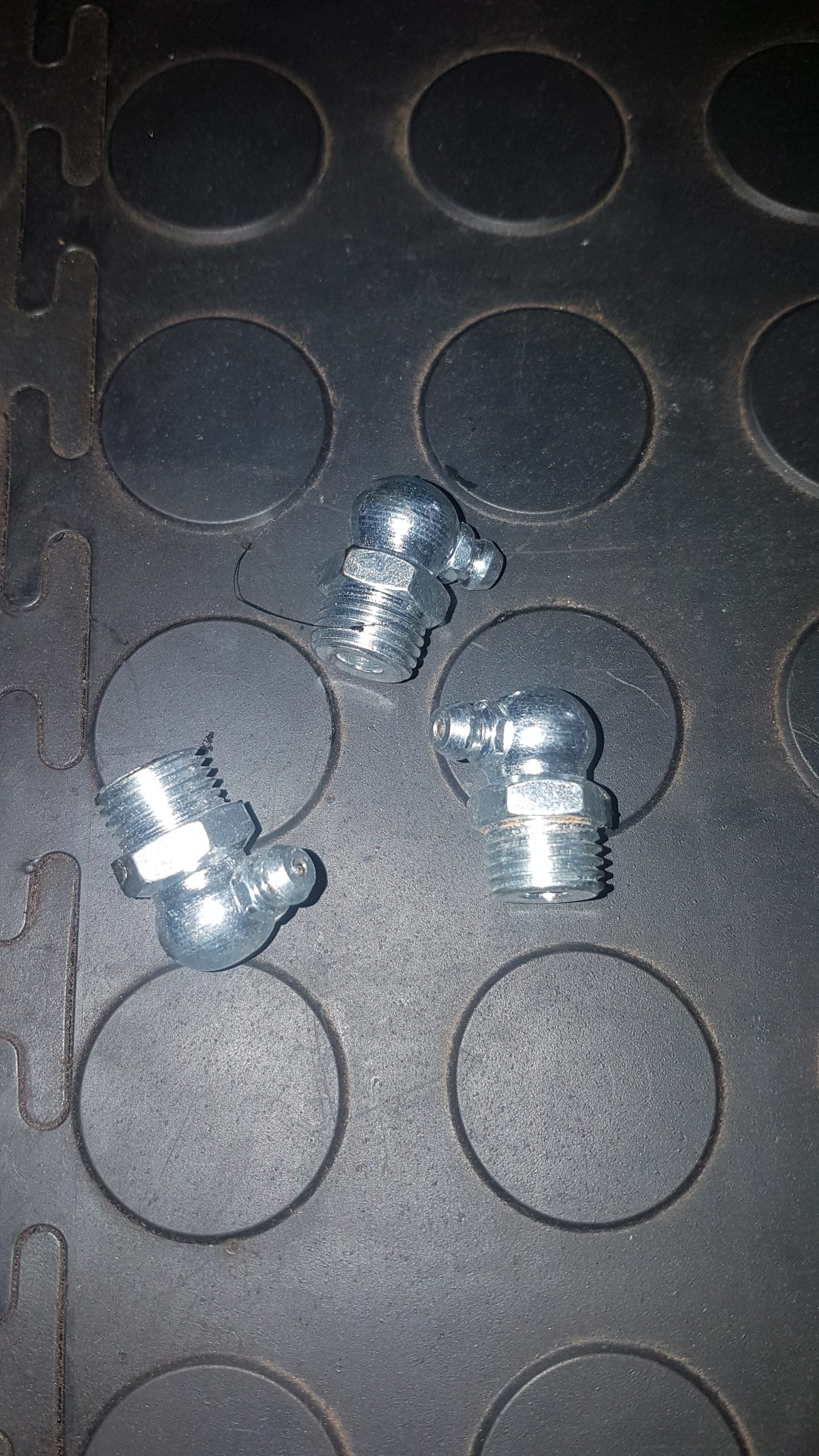 Grease Nipple 6 x 1 mm  90 Degree